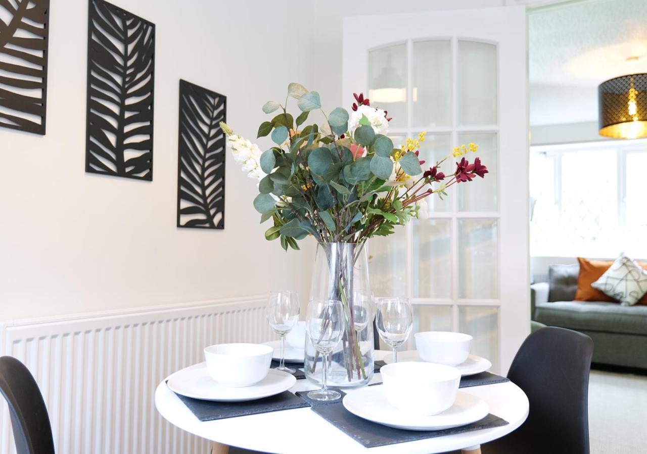 Modern Spark Home With Parking, Garden, Wi-Fi Birmingham Exteriör bild