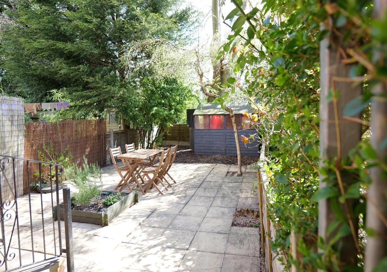 Modern Spark Home With Parking, Garden, Wi-Fi Birmingham Exteriör bild